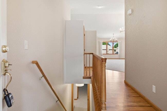 Photo - 4 Bedroom 3 Bathroom Duplex in Emerald Glen