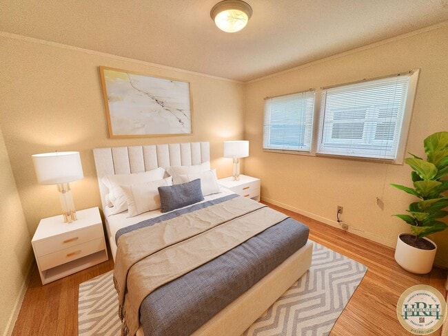 Photo - Spacious & Bright 2BR|1BA w/ One Garage Pa... Unidad 5547