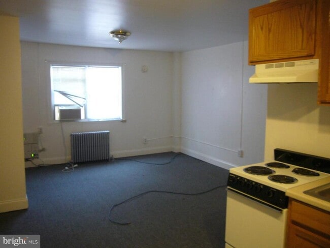 Photo - 121 E Gay St Unit 2
