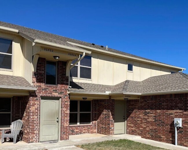 Photo - 20849 Landmark Dr