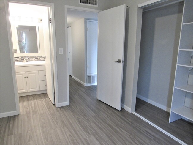 Photo - 4620 N 68th St Condo Unit 103
