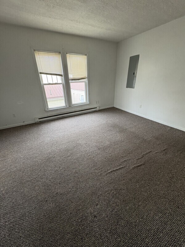 Photo - 900 Highland Ave