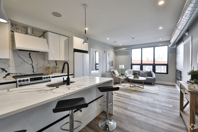 Building Photo - 1612 Cambridge St Unit 204 Rental