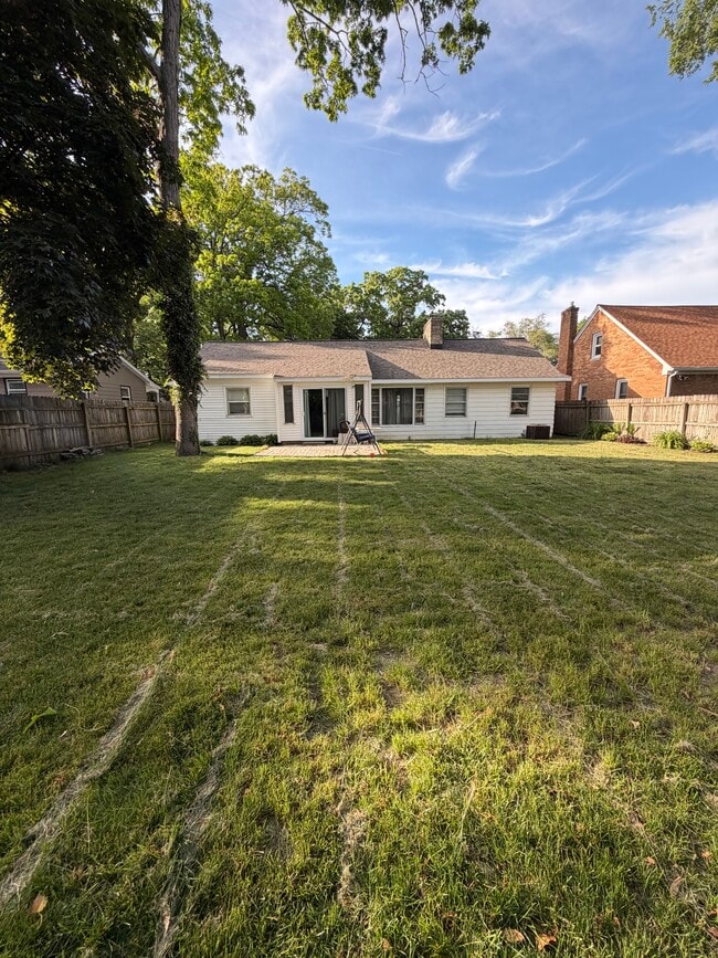 Photo - 138 Manchester Rd SW
