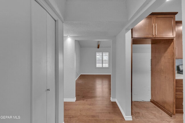 Photo - 7112 Ramada Dr