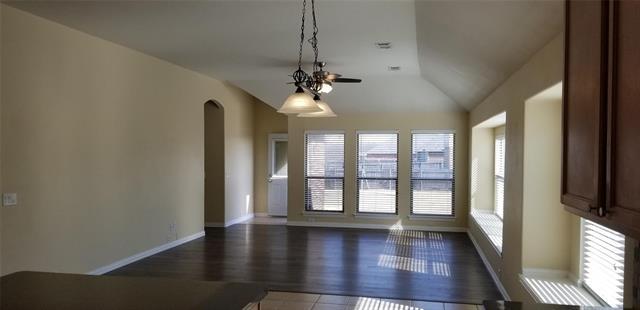 Photo - 903 Lasso Ln