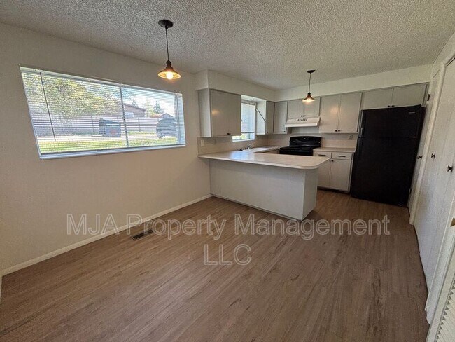 Photo - 1428 W 300 N Unit 06