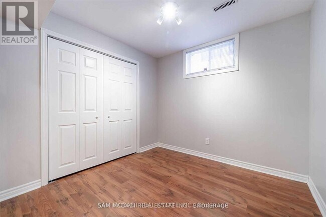 Photo - 2212 Florian Rd