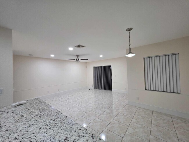Photo - 5362 SW 125th Ave