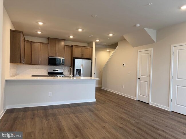 Photo - 777 Platinum Dr