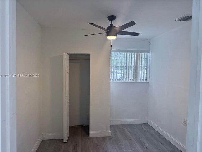 Photo - 2870 NW 19th St