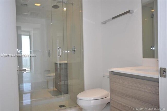 Photo - 121 NE 34th St Unit 121 NE 34th St # 806