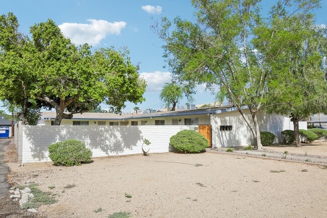 4344 N 21st St Unidad #2