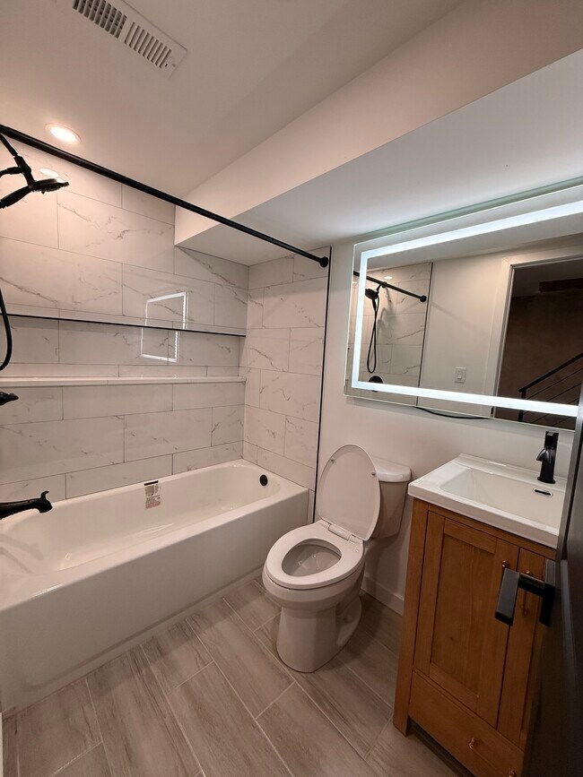 Photo - 3340 Potter St Unit 1