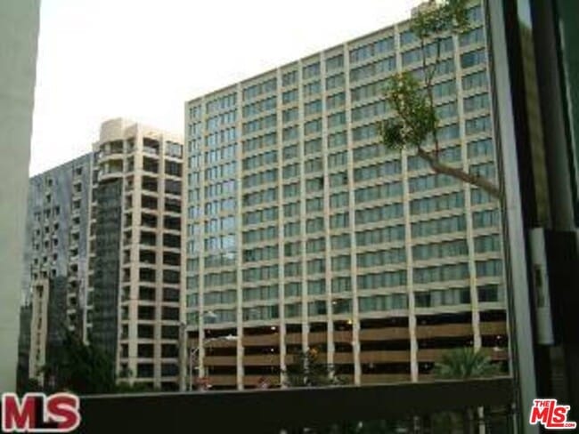 Photo - 10751 Wilshire Blvd