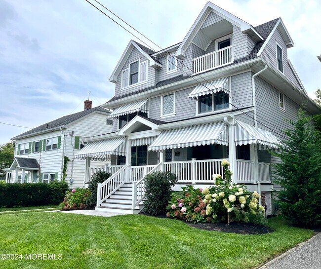 Photo - 303 Pennsylvania Ave