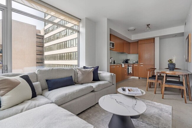 Photo - 1028 Barclay St Unit ID1051894P