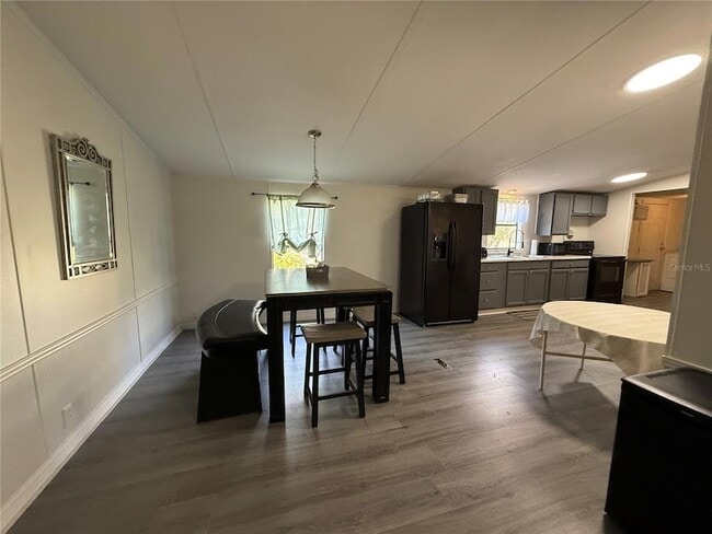 Photo - 7740 Pretty Lake Rd