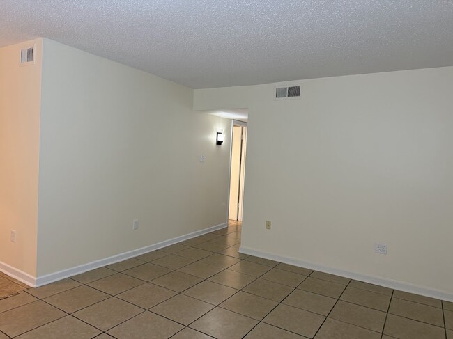 Photo - 11271 Florida Blvd