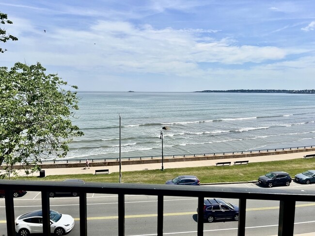 Photo - 295 Lynn Shore Dr Unidad 402