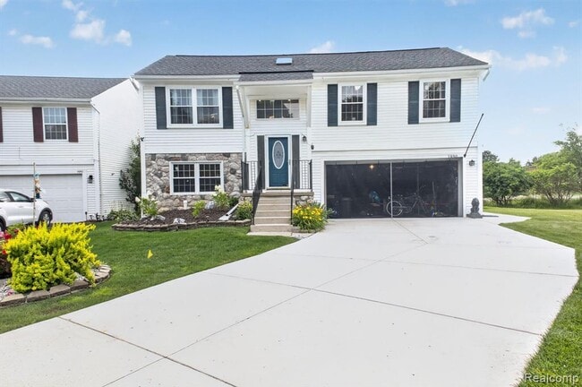 Photo - 1930 W Williams Cir
