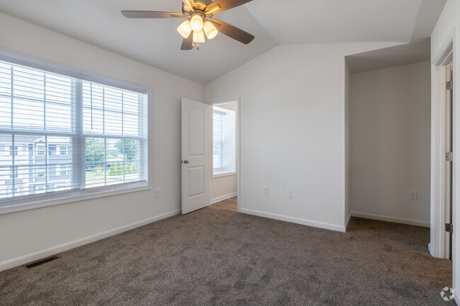 3BR, 2.5BA - 1,625SF - Primary Bedroom