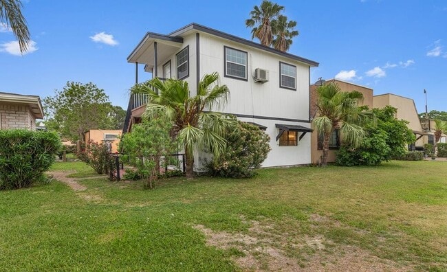 Building Photo - 313 McFadden Dr Unit A