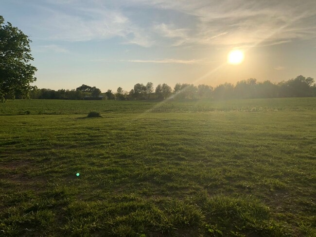 Photo - Two bedroom Duplex in the Blackman Area