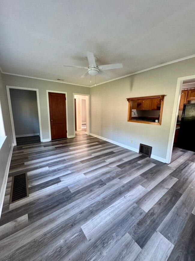 Photo - 1229 Warren St