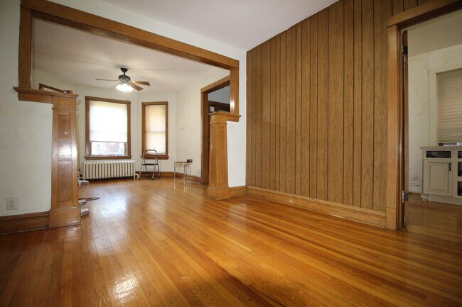 Photo - 3905 N Christiana Ave Unidad 1