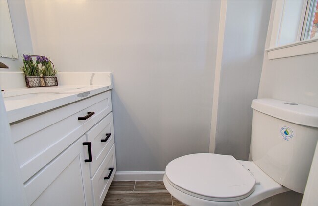 Photo - 1806 Cypress Dr