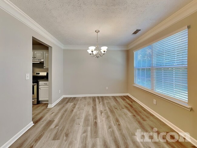 Photo - 201 Sandstone Dr