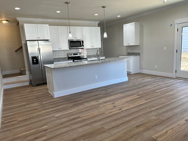 Photo - 1742 Arbor Hills Dr SE