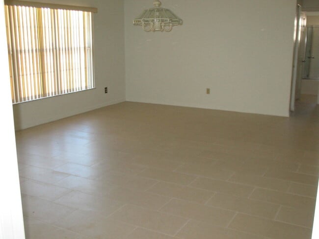 Photo - 2820 SW 165th Street Rd