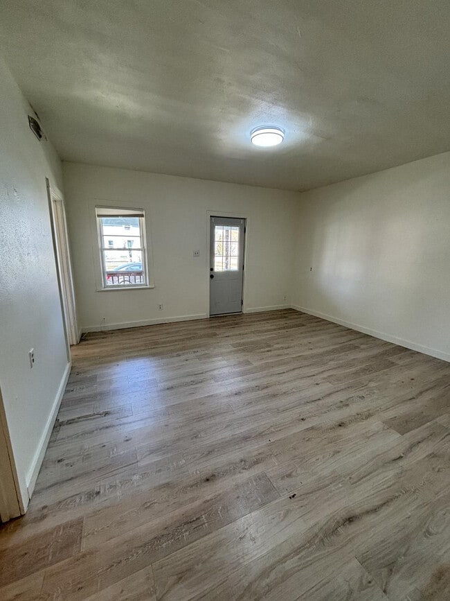 Photo - 601 Meadow St Unit #1