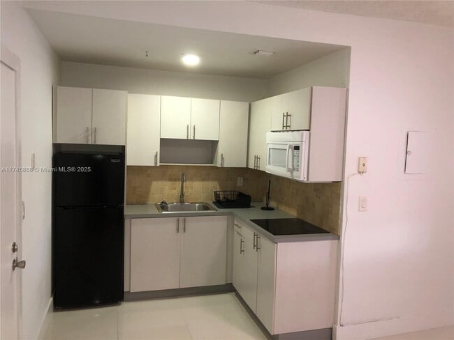 Photo - 27XX Collins Ave Unit 209