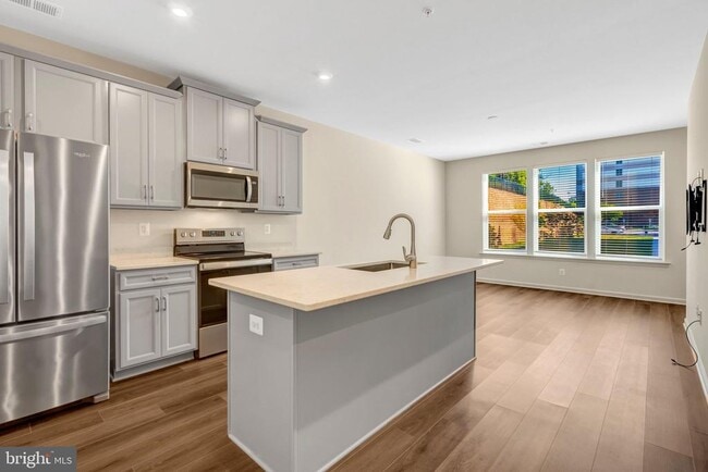 2508 Neabsco Common Pl