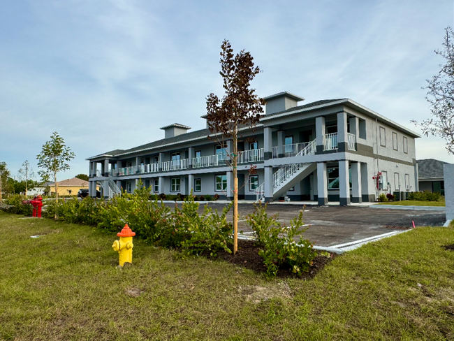 Building Photo - 746 SW 8th Terrace Rental