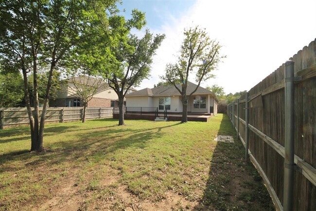 Photo - 3608 Pine Needle Cir