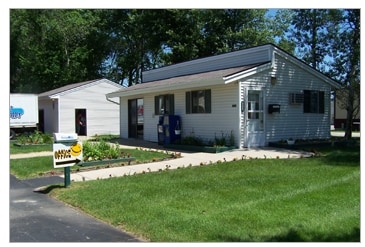 Brookwood Gardens - Brookwood Manor