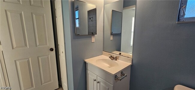 Photo - 401 SE 24th Ave