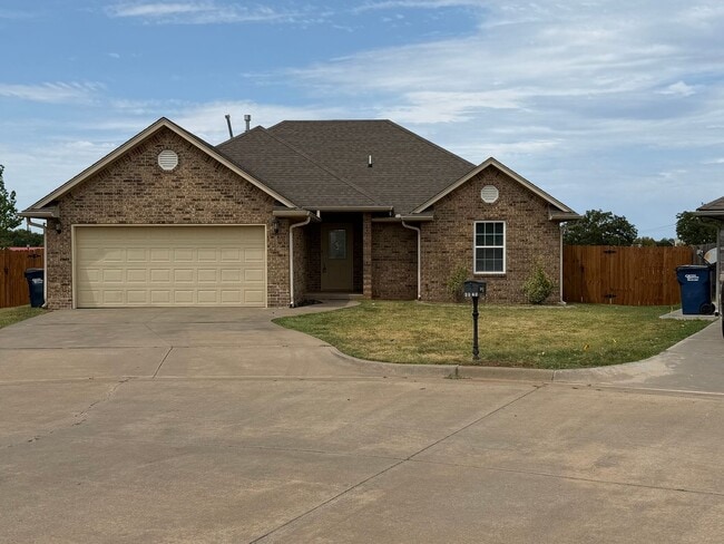 Building Photo - 4428 Peachtree Dr.