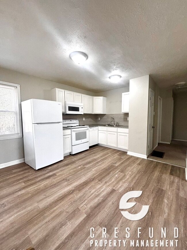 Photo - 4 BED, 2 BATH AVAILABLE AND READY FOR MOVE IN TODAY!