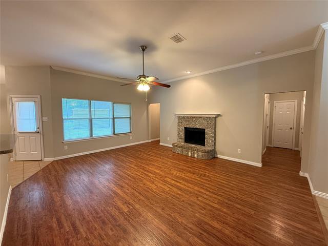 Photo - 102 Paloma Cir
