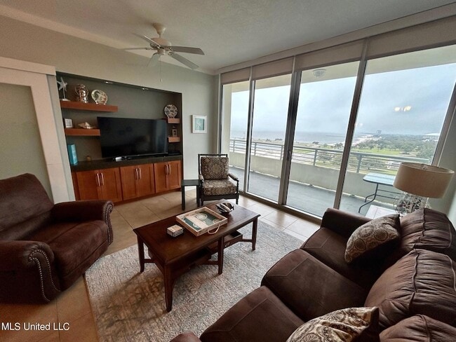 Photo - 2060 Beach Blvd Unit 901