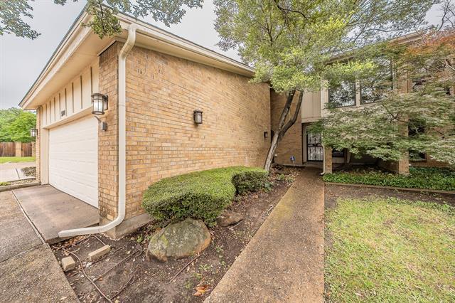 Photo - 3704 Hulen Park Dr