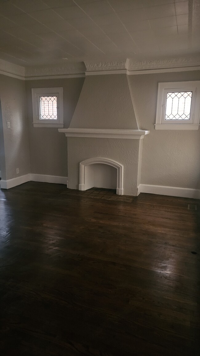 Building Photo - 16232 Birwood St