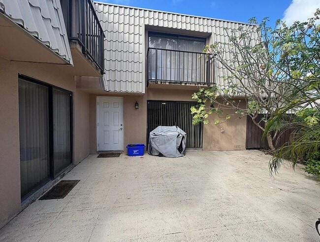 Photo - 6222 62nd Way