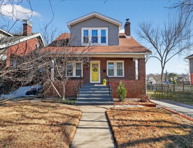 Building Photo - 1420 Bredell Ave