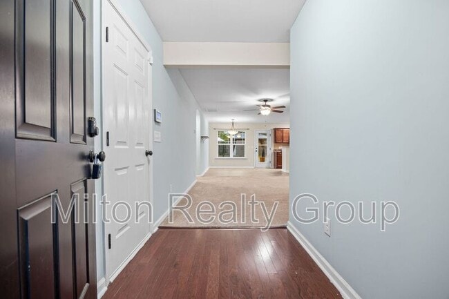 Photo - 111 Angel Oak Dr